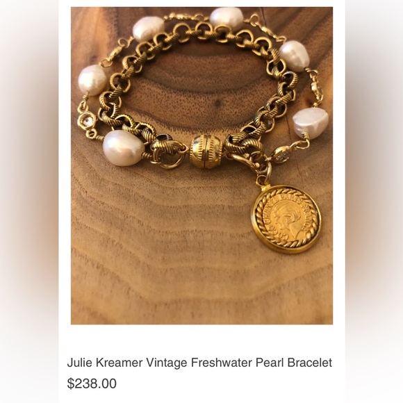 CHANEL bee charm on gorgeous Julie Kreamer gold & freshwater pearl bracelet - Picture 14 of 16